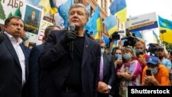 У «Європейській солідарності» заявили про «політично вмотивоване переслідування лідера опозиції»