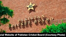 د پاکستان کرکټ بورډ اجراییه مشر فیصل حسنین ویلي چې د کرکټ نړیواله شورا د دوی له خوا پر ورکړل شوي وړانديز غور کوي.