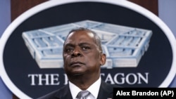 Слова Ллойда Остіна стали підтвердженням того, що нова адміністрація США переглядає плани попереднього президента Дональда Трампа, який збирався вивести з Німеччини близько 12 тисяч військових