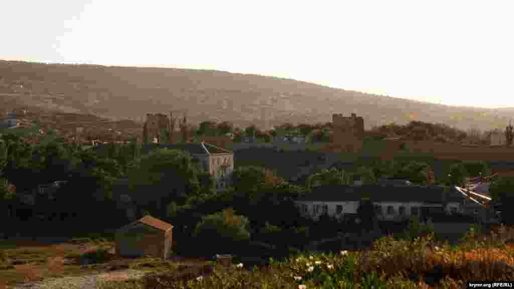 Как проходит лето в старейшем районе Феодосии – смотрите в нашей фотогалерее