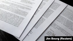 Лист міністра юстиції на чотири сторінки про звіт Мюллера не є об’єктивним підсумком розслідування, заявляють представники демократів у Конгресі США