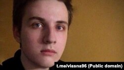 26-річного Микиту Лосіка затримали в Орші на початку квітня 2025 року, приводом для затримання стала так звана справа «Білоруського Гаюна»