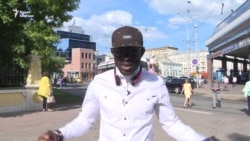 "Избит и ограблен московской полицией" "Избит и ограблен московской полицией"