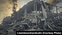 Наслідки російського обстрілу Херсона. Кінець квітня 2025 року