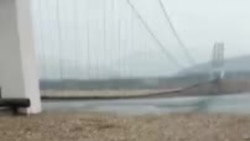 "Танцующий" подвесной мост между Михайловкой и Приисковой.mp4 "Танцующий" подвесной мост между Михайловкой и Приисковой.mp4