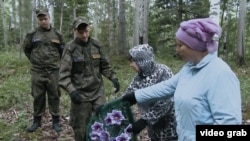 Поисковики, потомки спецпереселенцев и жители поселка Палочка на месте массовых захоронений