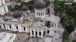 Диктатуры сближаются Диктатуры сближаются