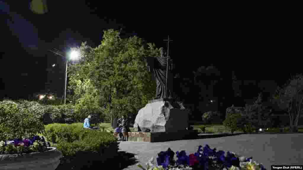 Памятник святому Владимиру 