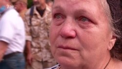 «Ми тут, бо він із нами» – мати одного з «кіборгів» під час маршу захисників (відео) «Ми тут, бо він із нами» – мати одного з «кіборгів» під час маршу захисників (відео)