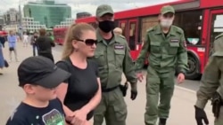 На акции солидарности с Хабаровском в Казани задержали 6 человек На акции солидарности с Хабаровском в Казани задержали 6 человек