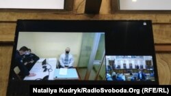 Сьогодні вперше підсудний не був присутній в залі. Віталій Марків спостерігав за перебігом слухань через відеозв’язок із тюрми
