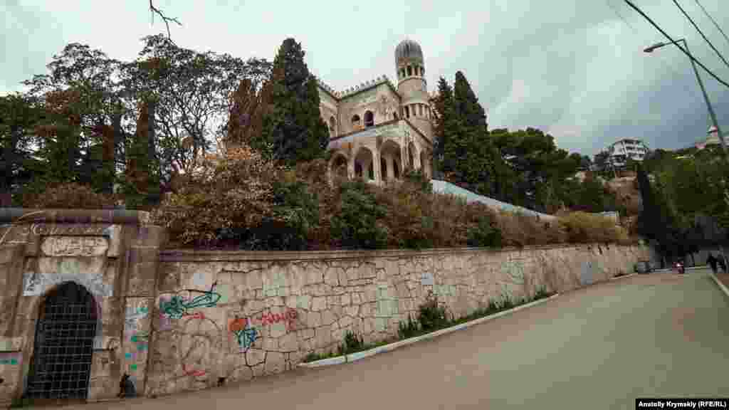 То же переживает и вилла «Мечта»