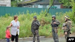 Дорога Слов'янськ – Краматорськ: цивільні і військові