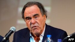 Американский режиссёр Оливер Стоун