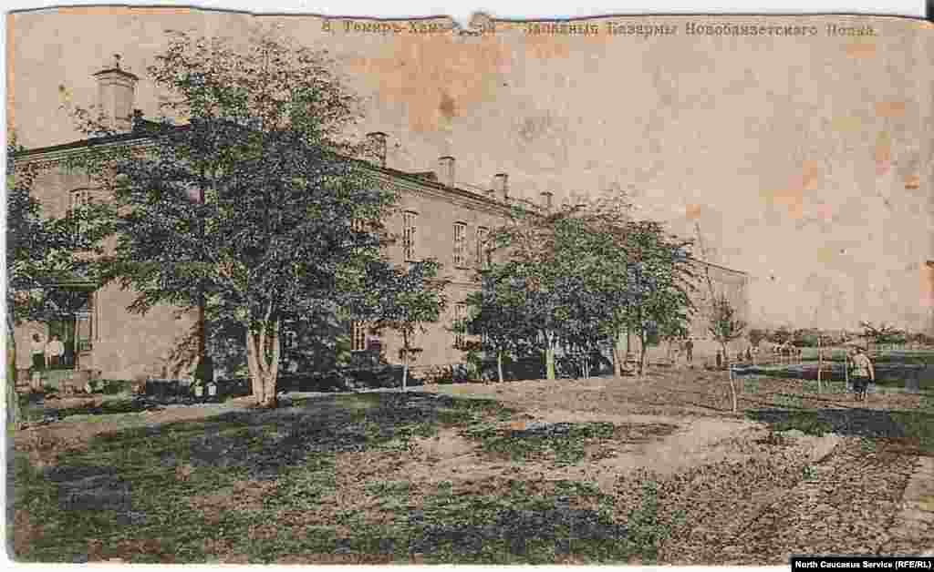 На улицах Темир-хан-шуры (Буйнакска)