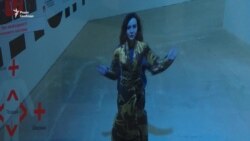 Віце-спікер Верховної Ради шукала фейки в Музеї новин (відео) Віце-спікер Верховної Ради шукала фейки в Музеї новин (відео)