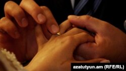 В Угорщині 14 лютого відзначали не тільки День закоханих. Тут триває програма «Тиждень сім’ї»