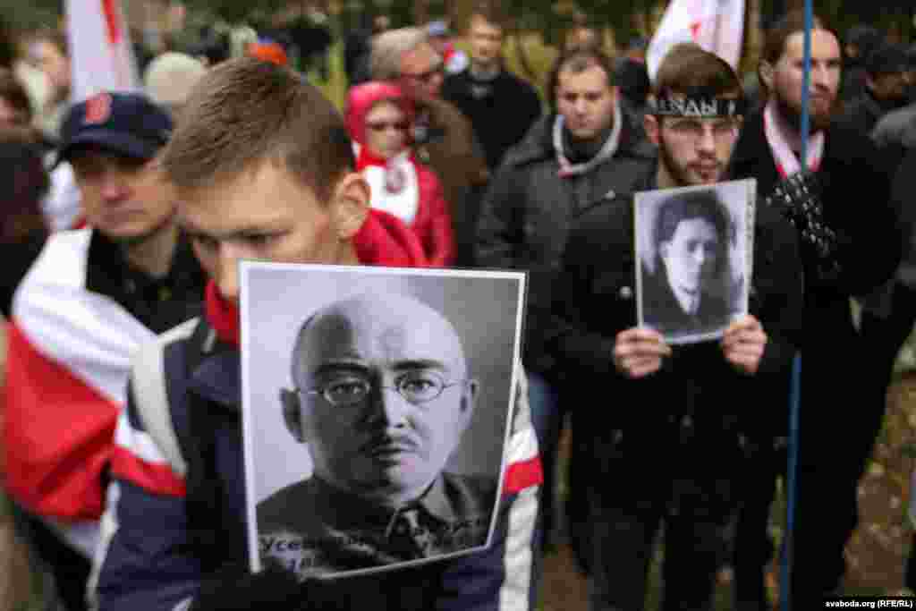 На плякатах – партрэты Ўсевалада Ігнатоўскага і Тодара Кляшторнага