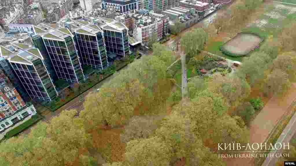 Вікна пентхауса «короля Донбасу» виходять на один з Королівських парків Лондона – Гайд-парк, улюблене місце відпочинку городян і гостей міста