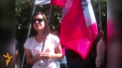 Акция в Париже в поддержку геев в России Акция в Париже в поддержку геев в России