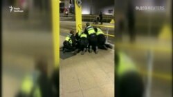 Затримання зловмисника, який напав з ножем на людей в метро Манчестера - відео Затримання зловмисника, який напав з ножем на людей в метро Манчестера - відео