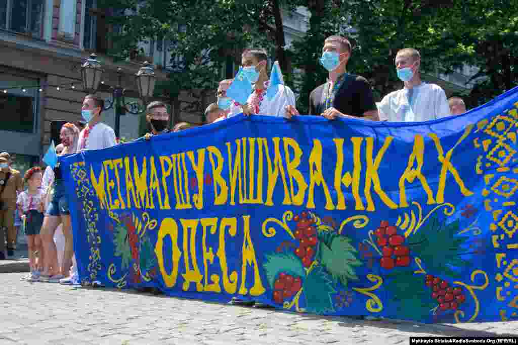 «Мегамарш вишиванок» проходить в Одесі вже в 14-й раз. Учасників стало набагато більше після анексії Криму і початку війни