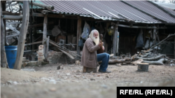 Emin Bektić u selu Jasenova kod Srebrenice.