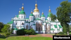 Софія Київська – пам’ятка української архітектури і монументального живопису, одна з небагатьох уцілілих споруд часів України-Русі (11-е століття). Одна з найголовніших християнських святинь Східної Європи, історичний центр Київської митрополії.