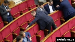 Неособисте голосування «каратиметься штрафом від 3 тисяч до 5 тисяч неоподатковуваних мінімумів доходів громадян»