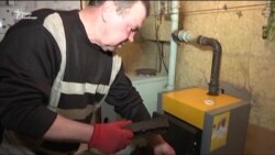 Жителів Мар’їнки зігріють зусиллями Ватикану (відео) Жителів Мар’їнки зігріють зусиллями Ватикану (відео)