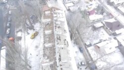 У Донецьку пошкоджені будівлі та автівки (відео) У Донецьку пошкоджені будівлі та автівки (відео)