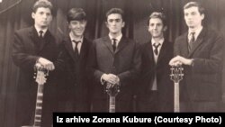 "Oni nikada nisu išli komercijalno u nešto. Radili su iskreno, radili su iz ljubavi", kaže Zoran Kubura autor dokumentarnog filma o Indexima