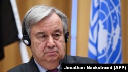 گوترش هشدار داد که در کشورهای جنگزده سيستم خدمات درمانی نابود شده و تعداد اندکی از کارکنان پزشکی و درمانی که در اين مناطق باقی ماندهاند مرتب هدف حمله قرار میگيرند.