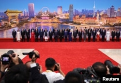 Протокольное фото участников саммита ШОС в Тяньцзине