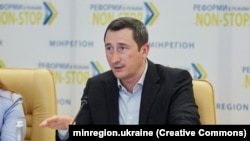 До цього Олексій Чернишов понад два роки очолював Міністерство розвитку громад та територій