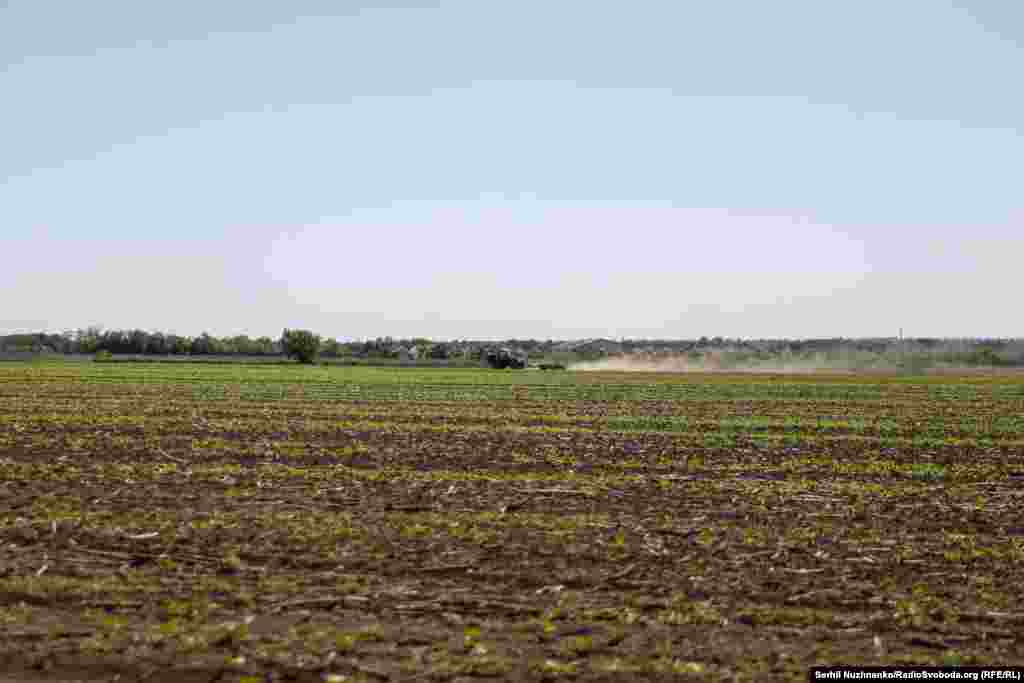 Район Курахового у травні 2024 року. Тоді там тривали весняно-польові роботи. Цю місцевість окупували у листопаді 2024-го, а саме Курахове – в січні 2025-го