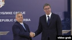 Прем’єр-міністр Угорщини Віктор Орбан (л) та президент Сербії Александар Вучич, Белград, 8 липня 2021 року