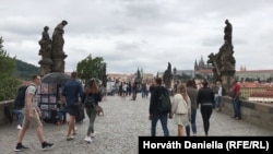 У Чехії громадянам забороняється виходити з дому після 21:оо і до 5:оо