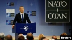 Єнс Столтенберґ виступає напередодні саміту НАТО в Брюсселі, 24 травня 2017 року