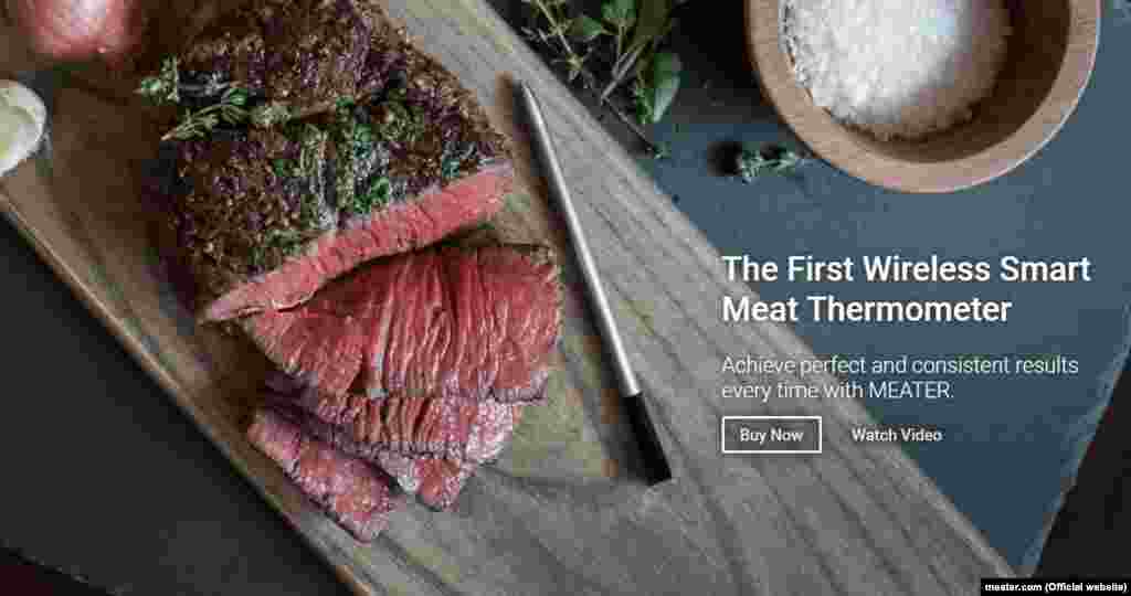 Безпровідний термометр для м’яса The Meater – новий термометр для м’яса, який дозволяє суттєво знизити кількість перевірок ступені готовності страви. Розміром із олівець, цей девайс пропонує користувачеві стежити за приготуванням м’яса через мобільний додаток за допомогою Bluetooth або Wi-Fi.