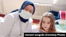 მანონის შვილი თურქეთის ერთ-ერთ კლინიკაში