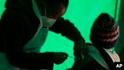 Вакцинация в Южно-Африканской Республике, иллюстрационное фото