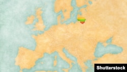 Сьогодні Сейм Литви також зібрався для обговорення питання про надання соціальних послуг біженцям від війни з України