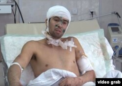 Никита Бабенко дает интервью подконтрольному «ЛНР» каналу в больнице