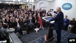 Кореспонденти Associated Press у лютому втратили доступ до Овального кабінету, літака Air Force One та інших місць, де працюють журналісти президентського пулу