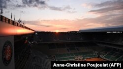 Яну Сізікову затримали після програшу у парній сітці Відкритого чемпіонату Франції