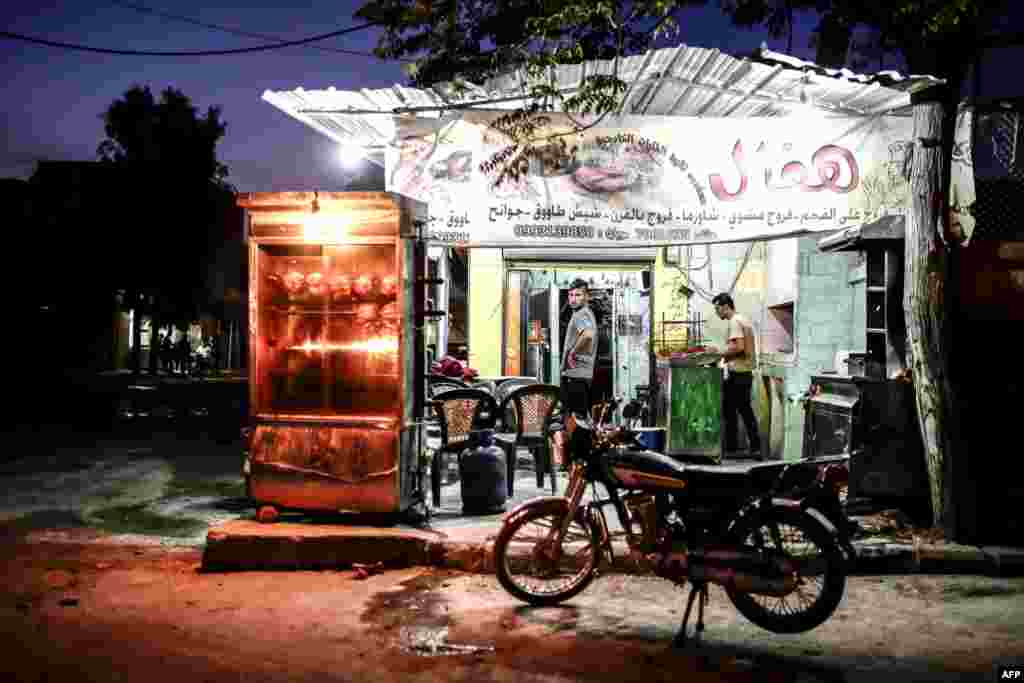 Так выглядят улицы сирийского города Кобани. Сейчас он контролируется сирийскими курдами, отбившими Кобани у боевиков "Исламского государства".