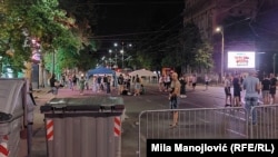 საპროტესტო აქციის მონაწილეების მიერ ბელგრადში გადაკეტილი ერთ-ერთი ქუჩა. 2025 წლის 30 ივნისი