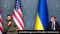 Голова Офісу президента України Андрій Єрмак і радник президента США з питань національної безпеки Джейк Салліван (праворуч). Київ, 4 листопада 2022 року