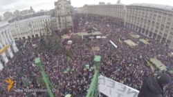 Хроніка Євромайдану: від кривавих штурмів до мільйонних мітингів Хроніка Євромайдану: від кривавих штурмів до мільйонних мітингів